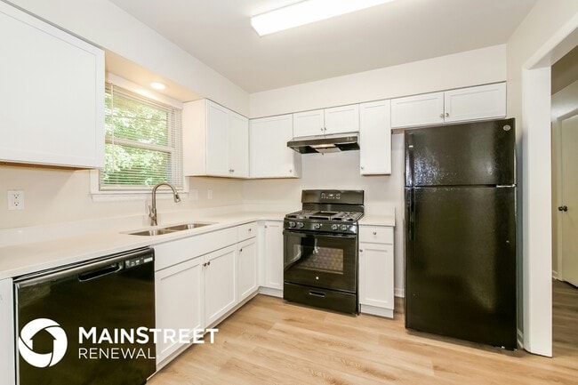 Building Photo - 5120 Goodman Ln