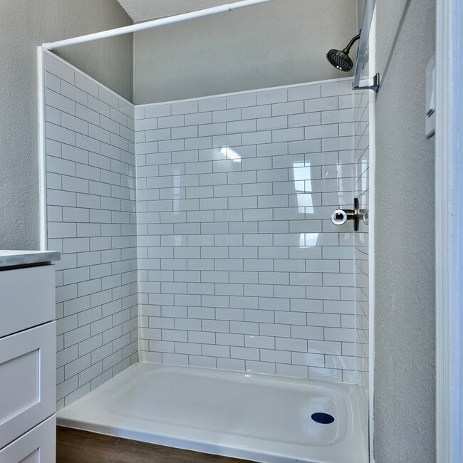 Building Photo - Updated 3-Bed, 2-Bath Home in Active 55+ C...