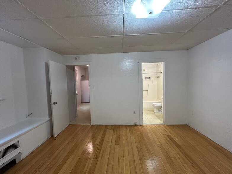 Bedroom p3 - 191 Zerby Ave