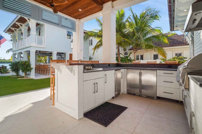 Building Photo - 19471 Harbor Rd S