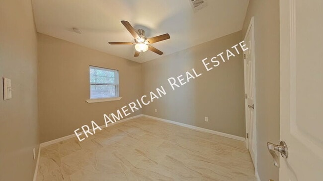 Building Photo - 507 Fir Ave