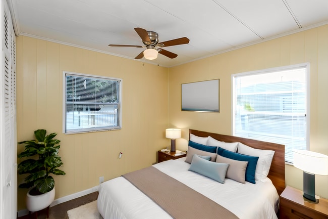 Building Photo - A beautiful and spacious 3 bedroom and 1 full  bathroom house in the heart of Kissimmee