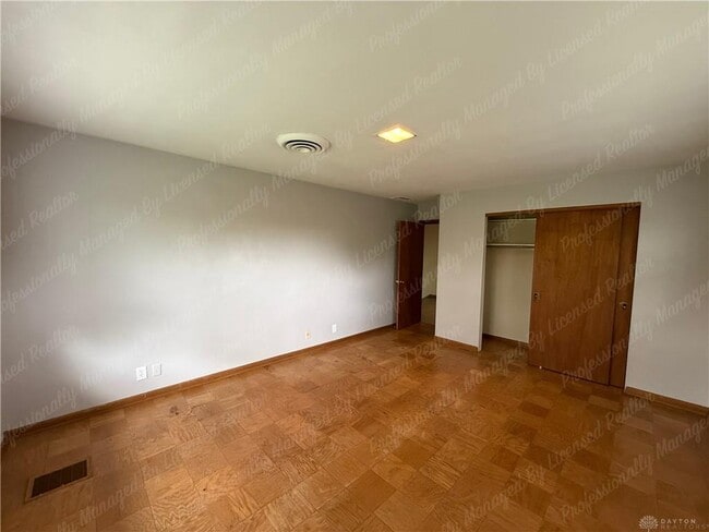 Building Photo - 3776 Dorset Dr