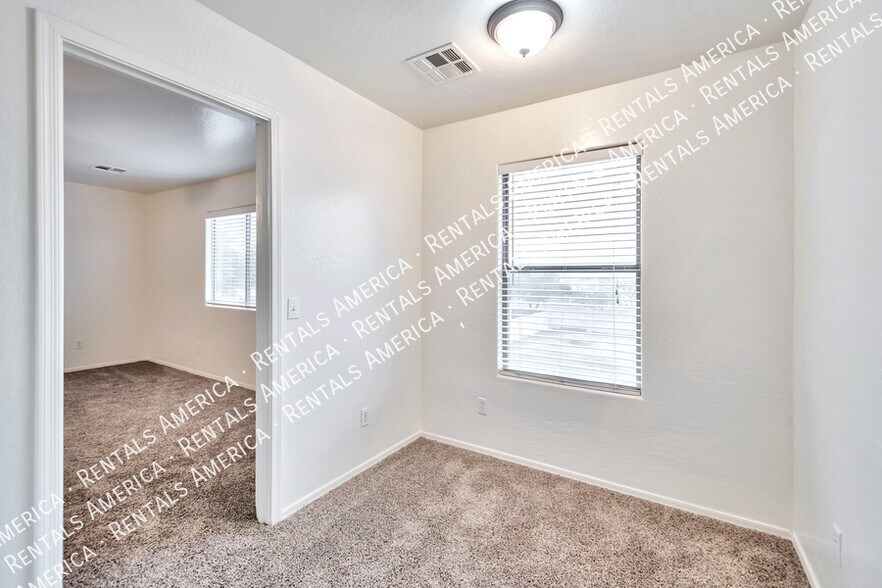 Building Photo - 40336 N PRZEWALSKI St