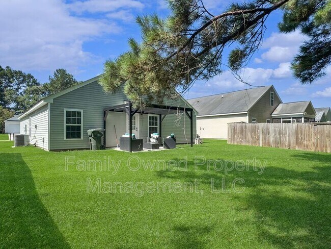 Building Photo - 204 Wildberry Ln