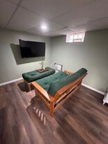 Building Photo - 3360 Edgewood St