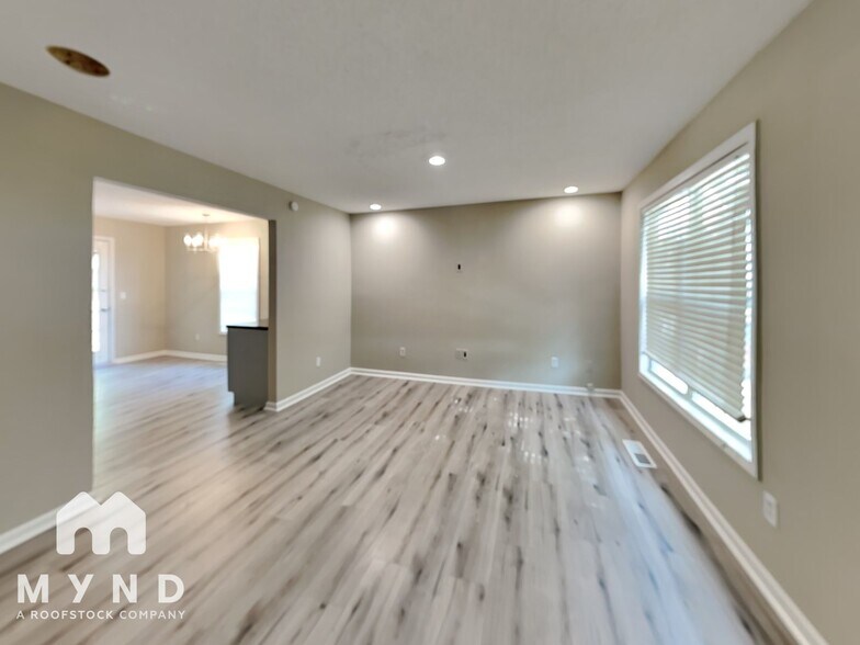 Building Photo - 107 Huntington Ct