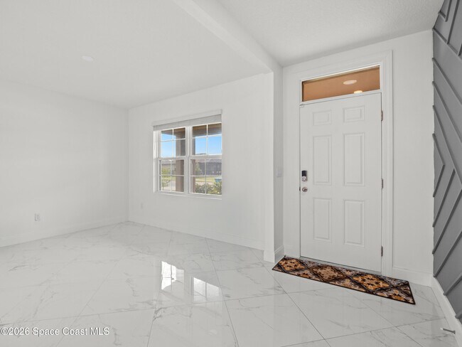 Building Photo - 6815 Topaz Dr