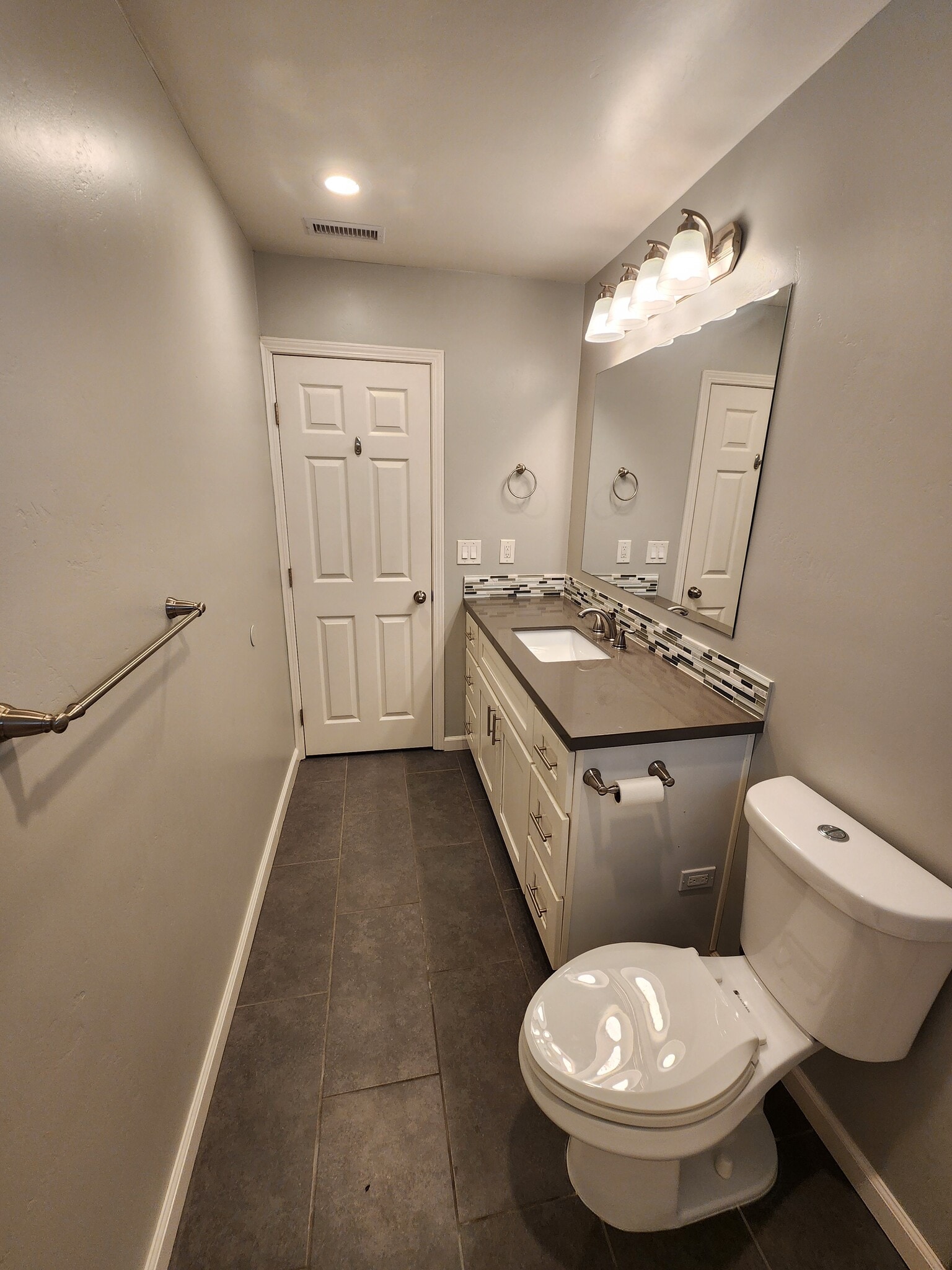 Building Photo - 5051 Rebel Rd