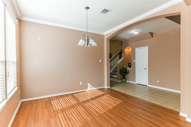 Building Photo - 2889 Flower Creek Ln