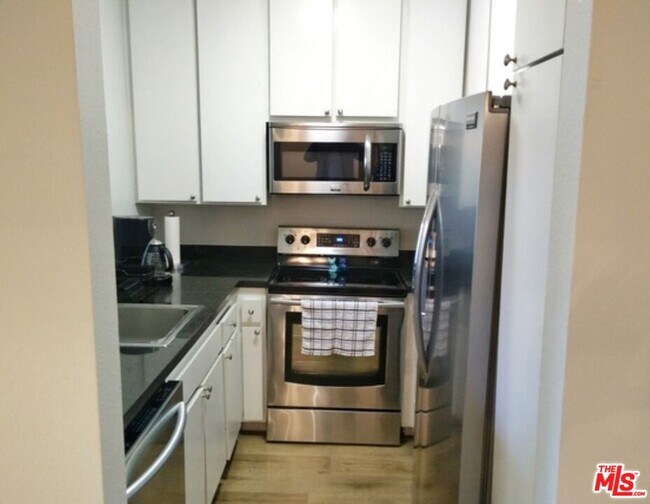 Building Photo - 23901 Civic Center Way