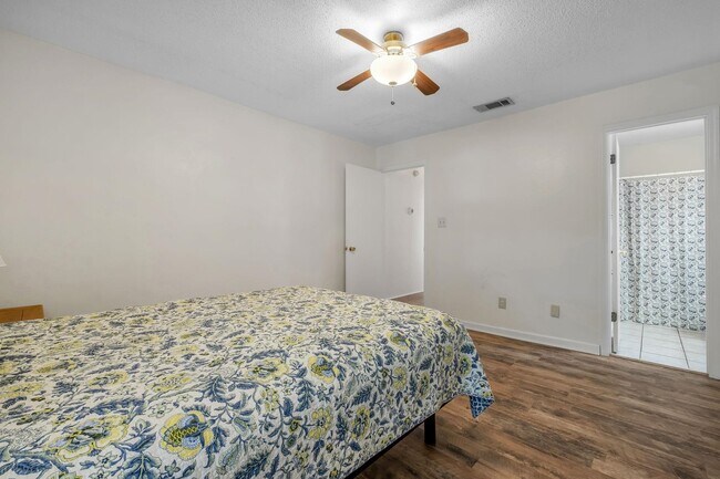 Building Photo - 1826 Meriadoc Rd