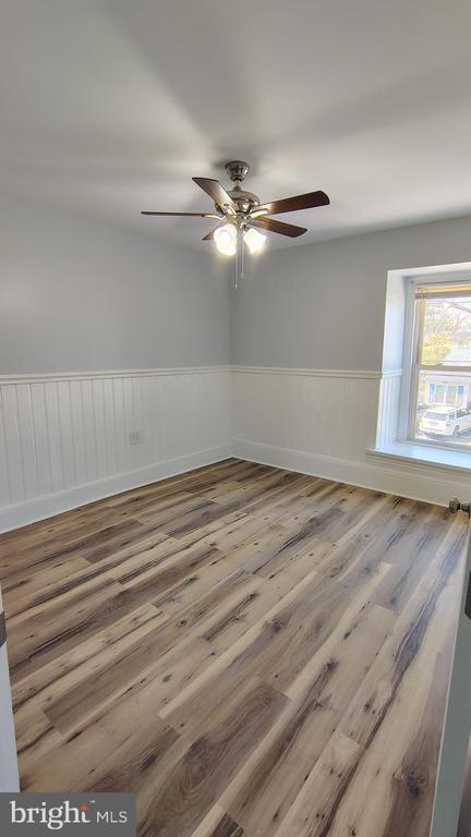 Building Photo - 1000 Main Ave