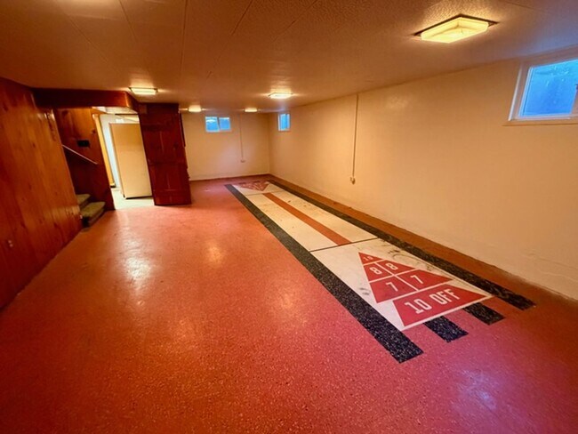 Building Photo - Located in the Historic District! 3+ beds,...