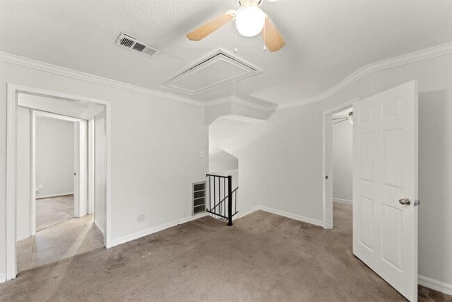 Building Photo - 5715 Easthampton Dr