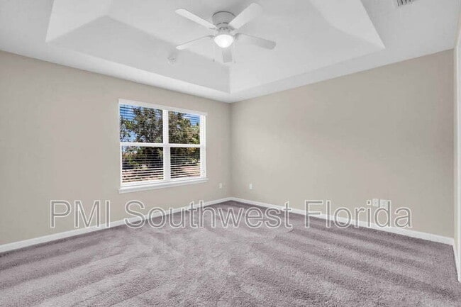 Building Photo - 5025 Skyview Ln