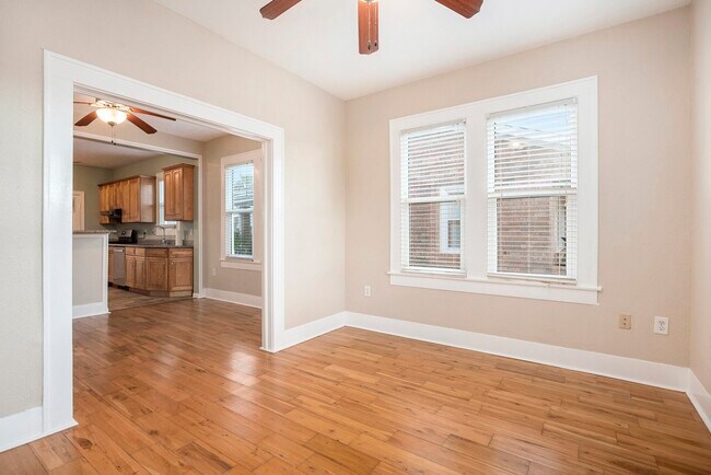 Building Photo - 5624 Avenue P 1/2
