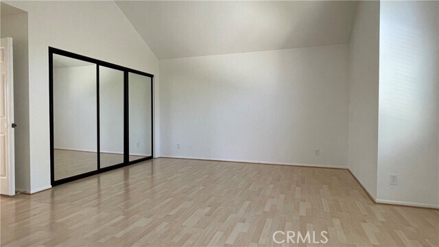 Building Photo - 19 Lorenzo