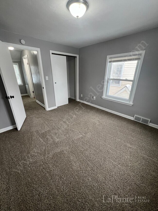 Building Photo - Move-in Ready 3 Bedroom Home for Rent