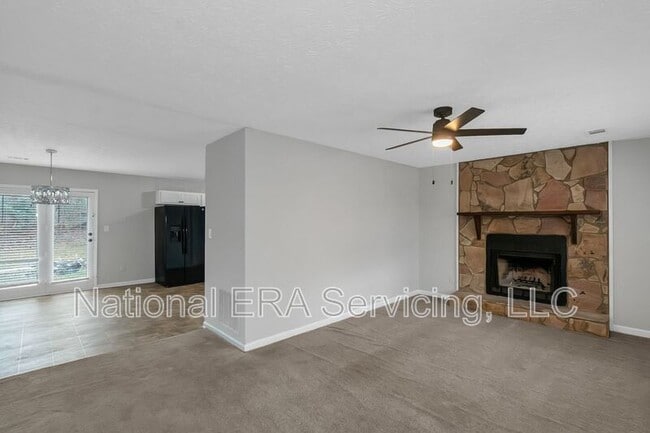 Building Photo - 321 Summerwood Ln