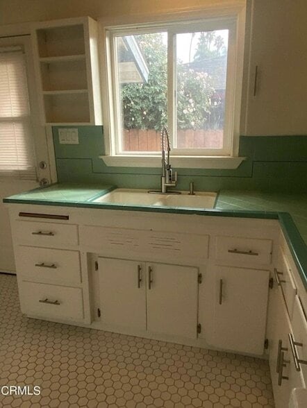 Building Photo - 65 N Joanne Ave