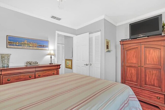 Building Photo - 217 Nautilus Way