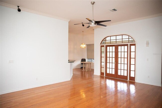 Building Photo - 664 Field Club Cir