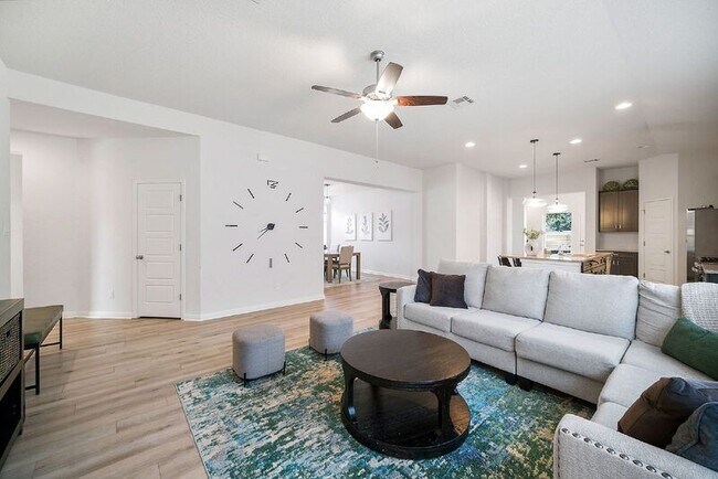 Building Photo - 12927 Maridell Park