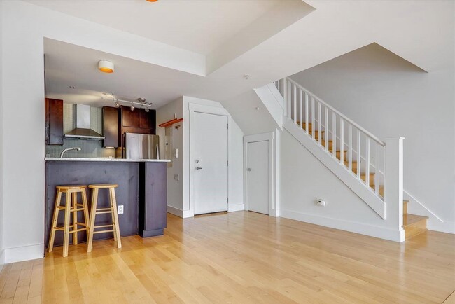 Building Photo - 1830 18th St NW