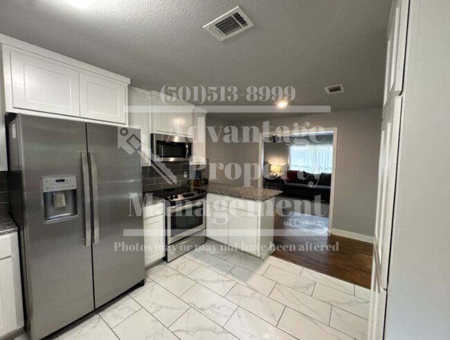 Building Photo - Beautiful 3-Bedroom, 1-Bathroom Home in Vibrant Conway, AR