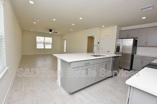 Building Photo - 3183 Cup Dr