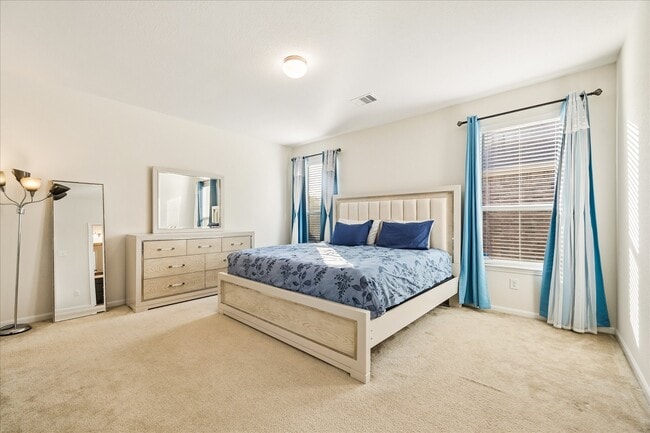 Building Photo - 22207 Davenport Downs Ln