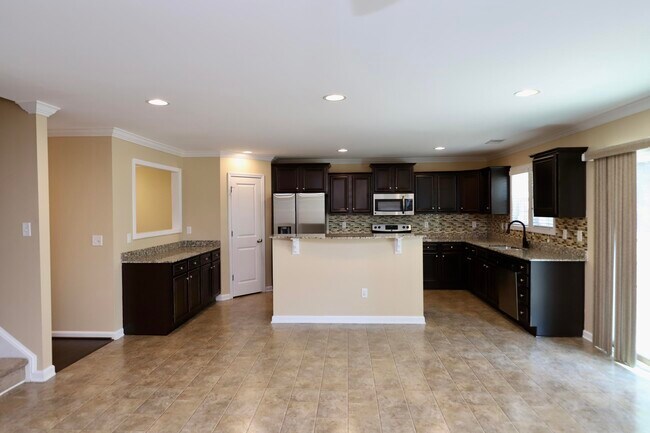 Building Photo - 1761 Nicholas Dr