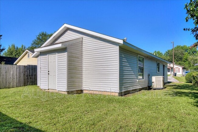 Building Photo - 3411 Princess Ct
