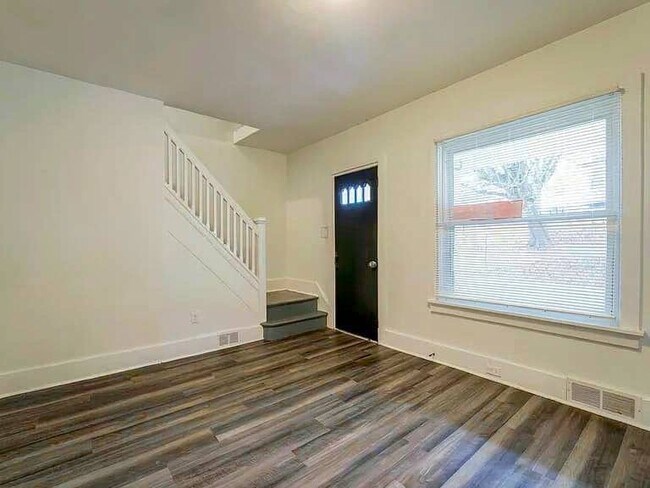 Building Photo - 2411 Wurzell Ave
