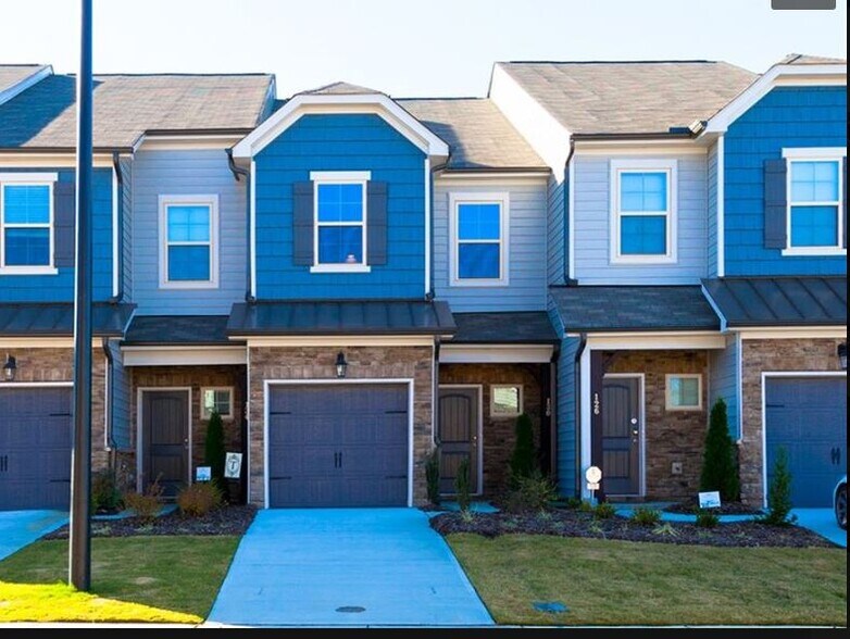 Building Photo - 130 Rubrum Dr