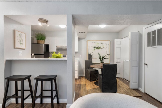 Interior Photo - Post Oak Apartments
