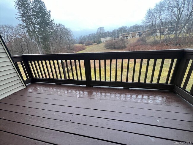 Building Photo - 404 Vista on the Lake