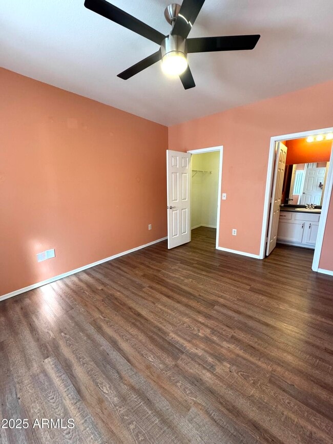 Building Photo - 3830 E Lakewood Pkwy W