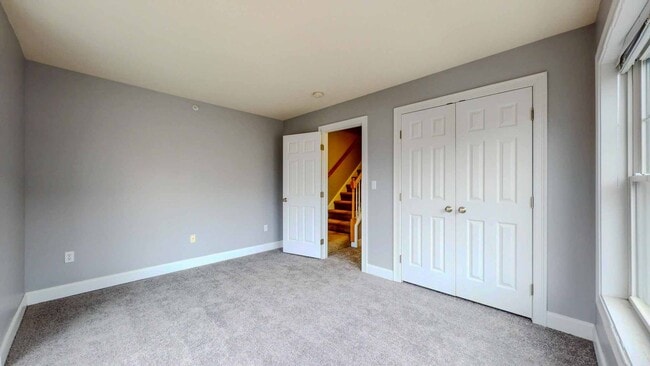 Building Photo - Spacious 2-Bedroom Townhouse with Loft – P...