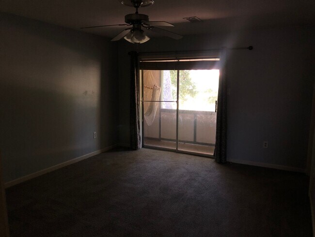 Building Photo - 5327 Heatherstone Dr