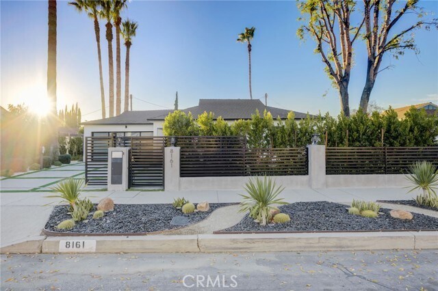 Building Photo - 8161 Encino Ave