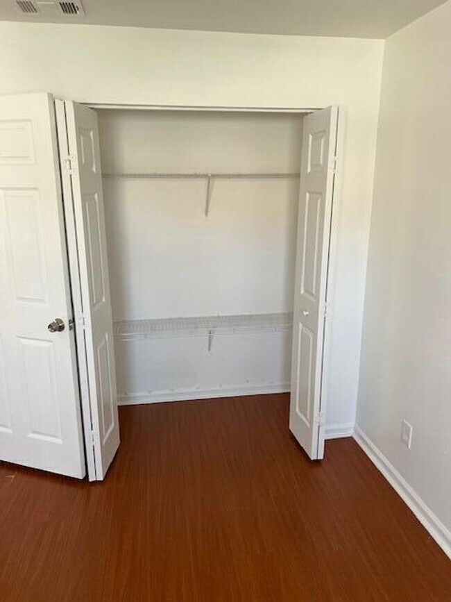 Building Photo - 140 Baldwin Blvd