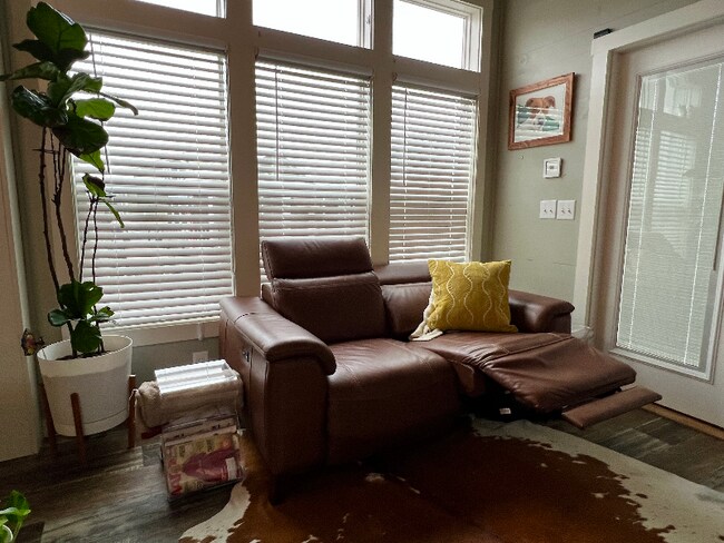 Building Photo - 42 Skipping Stone Ln