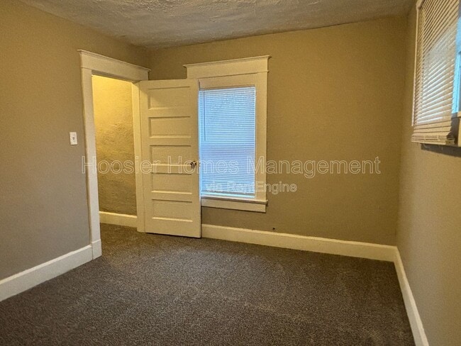 Building Photo - 1421 N Olney St