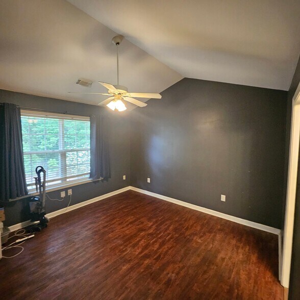 Building Photo - 187 Pine Ridge Trace