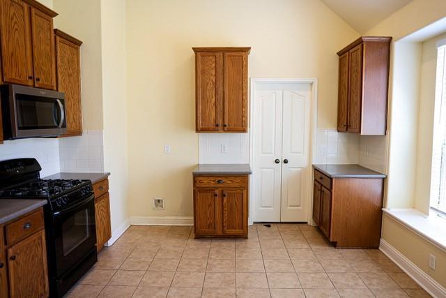 Building Photo - 3101 Spanish Oak Trail
