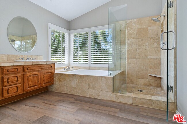 Building Photo - 2649 Rikkard Dr