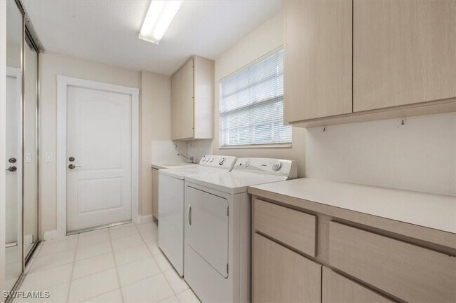 Building Photo - 3575 El Verdado Ct