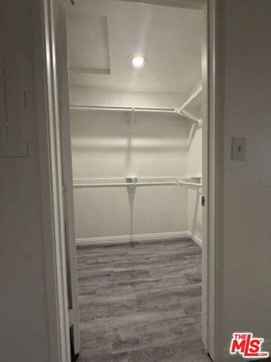 Building Photo - 621 N Bronson Ave